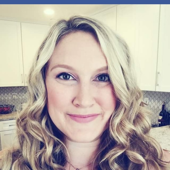 Profile Picture of Haley Slusser (@haleybeth86) on Poshmark