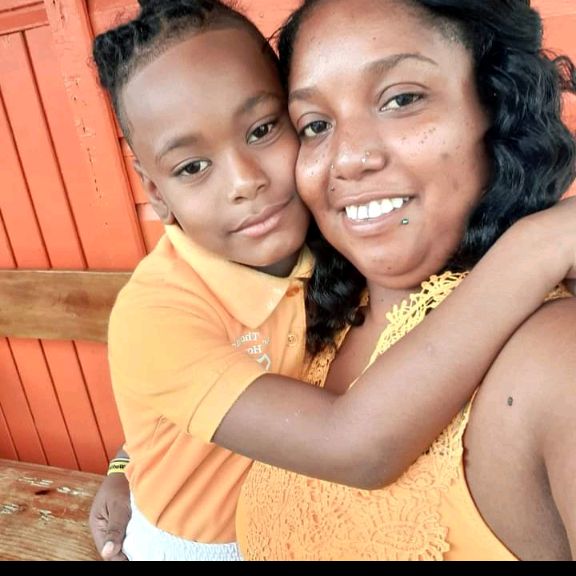 bern - Tiktok Profile Picture of bern (@claudettebernfra7) on Tiktok