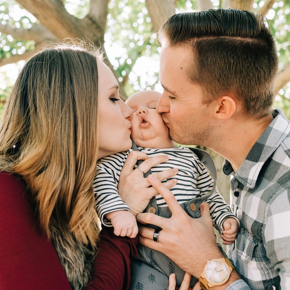 Profile Picture of Lindsi Winslett (@lindsiwinslett) on Poshmark