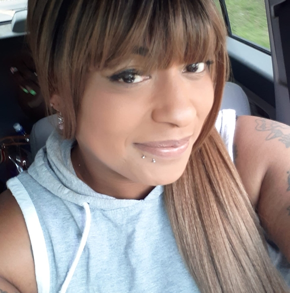 Profile Picture of Marshelle Rodriguez (@marshelle83) on Poshmark