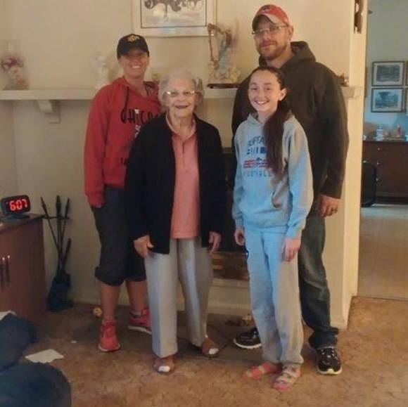 Profile Picture of Chris Giordano (@cgiordano83) on Poshmark