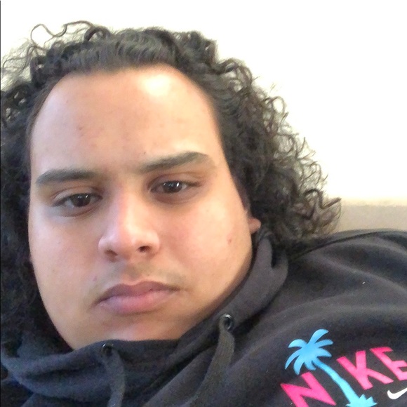 Profile Picture of Amr Selim (@amr_selim) on Poshmark