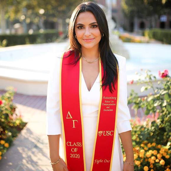 Profile Picture of Sophia Patterson (@sophiapatterson) on Poshmark