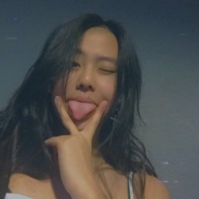 Profile Picture of Tiffany Trinh (@_tiffanytrinh_) on Twitter
