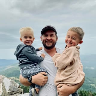 Profile Picture of Nick Young (@nicholas_young) on Instagram