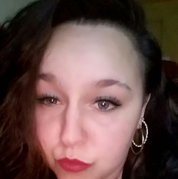 Craycray Verling - Poshmark Profile Picture of Craycray Verling (@leleprincess00) on Poshmark
