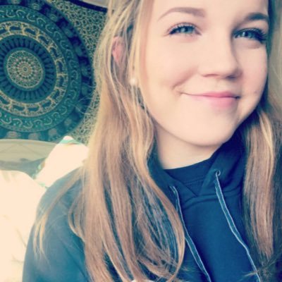 Profile Picture of Crystal Purcell (@CrystalPurcell_) on Twitter