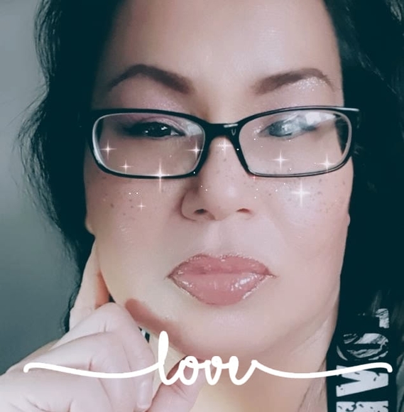 Profile Picture of Ace Sam (@meblah) on Poshmark