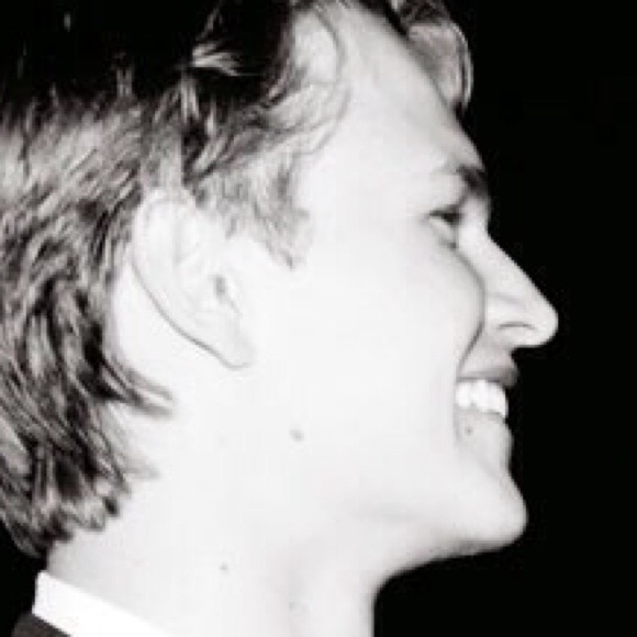 Profile Picture of Jose Mancinas (@josemaaaan) on Poshmark