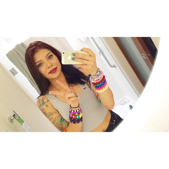 Profile Picture of Samantha Calderon (@samayeeee) on Poshmark
