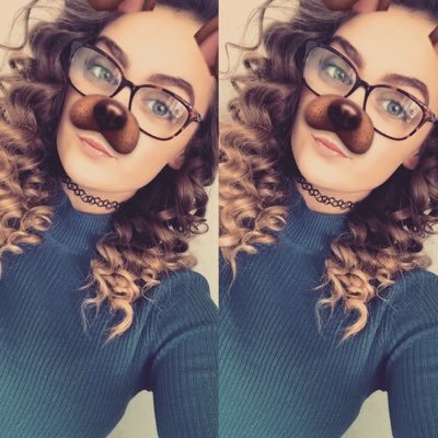 Profile Picture of ~ Phoebe Chapman ~ (@phoebechapman32) on Twitter