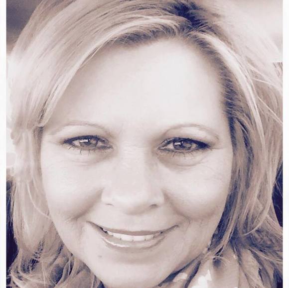 Profile Picture of Cindy Serda blankenship (@cindy71) on Poshmark