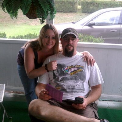 Profile Picture of WWG1WGA Strong (@DanielleLoder) on Twitter