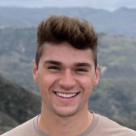 Profile Picture of Ryland Pampush (@rypamps) on Poshmark