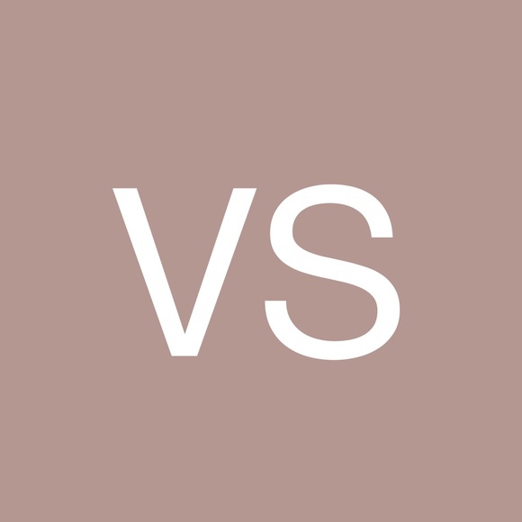 Profile Picture of Vanessa Stringer (@vbstringer) on Poshmark