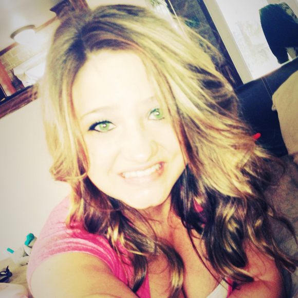 Olivia Blackham - Poshmark Profile Picture of Olivia Blackham (@oliviagrace29) on Poshmark