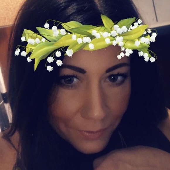 Profile Picture of Dawn Diloreto (@dawndoreto) on Poshmark