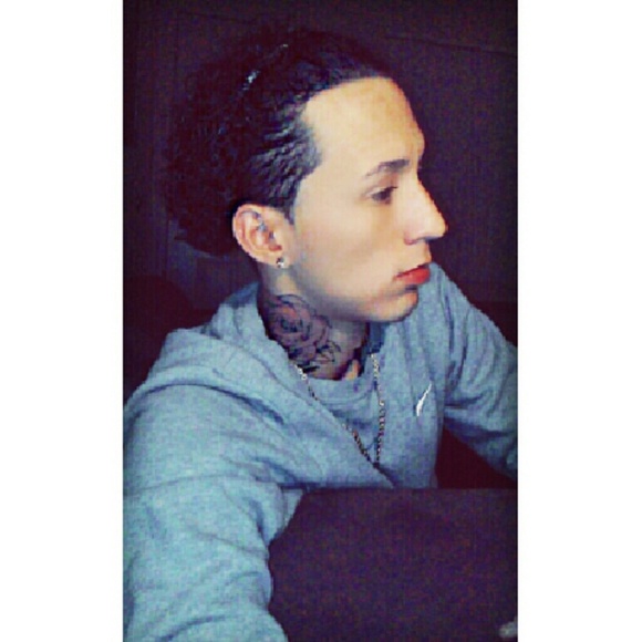 Profile Picture of Jacob Fenison (@yung_soloo) on Poshmark