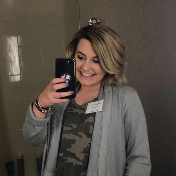 Profile Picture of Courtney Pfab (@cpfab1528) on Poshmark