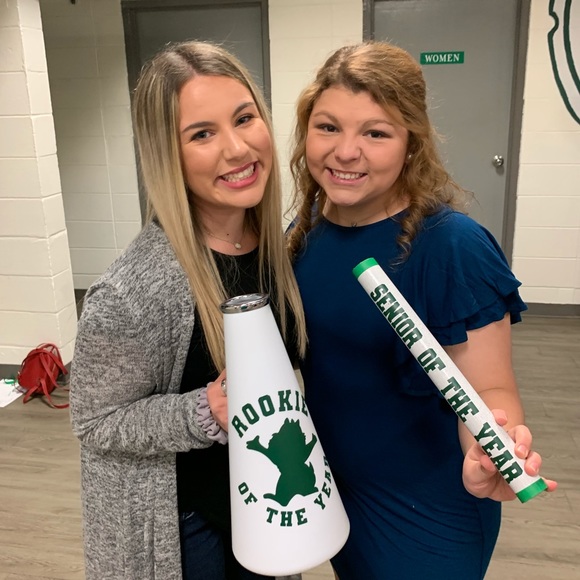 Profile Picture of Courtney Waguespack (@courtneywag) on Poshmark