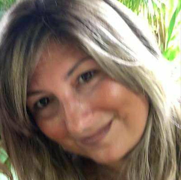 Profile Picture of Danielle Cambareri (@danci18) on Poshmark