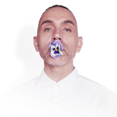 Paul Harfleet - Twitter Profile Picture of Paul Harfleet (@ThePansyProject) on Twitter