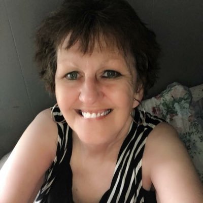 Profile Picture of Leslie H Perry (@leslieperry674) on Twitter