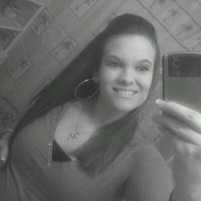 Profile Picture of Beth Warrick (@MissB092) on Twitter