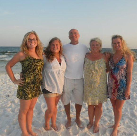 Profile Picture of Aleta Gordy (@aletagordy) on Poshmark