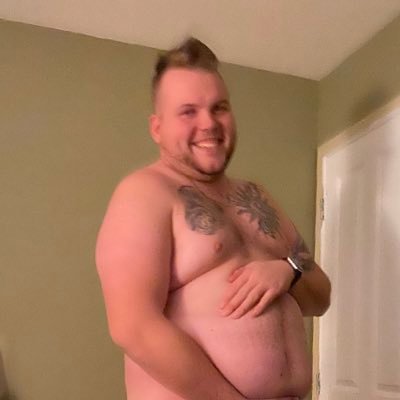 Profile Picture of Matt Davidson (@FatGuyTalent) on Twitter