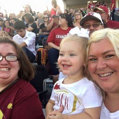 Profile Picture of Carly Barnes (@Carlybarnes33) on Twitter