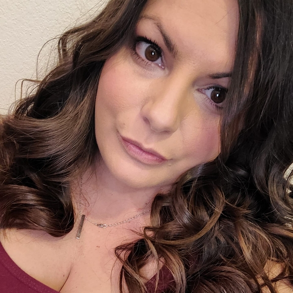 Profile Picture of Tatum Chirpich (@tatumchirpich) on Poshmark