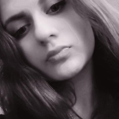 Profile Picture of Miranda (@mirandavaughn01) on Twitter