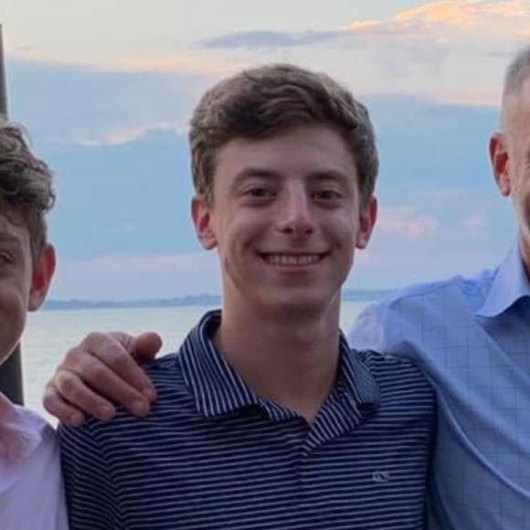 Profile Picture of Jonah Hochberg (@jonahhochberg) on Poshmark