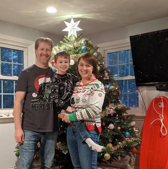 Profile Picture of Angela Bukowski (@angelabukowski) on Poshmark