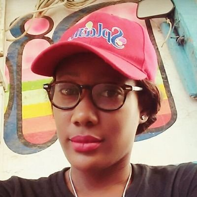 Profile Picture of Rose-Erlande Marcel (@Roserloue) on Twitter