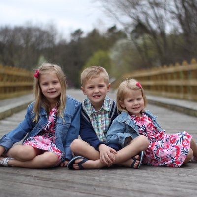 Profile Picture of Jill Yoder (@Jilliantimes00) on Twitter