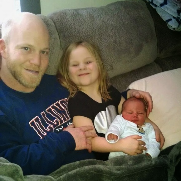 Jeff Barton - Poshmark Profile Picture of Jeff Barton (@jeffbarton23) on Poshmark