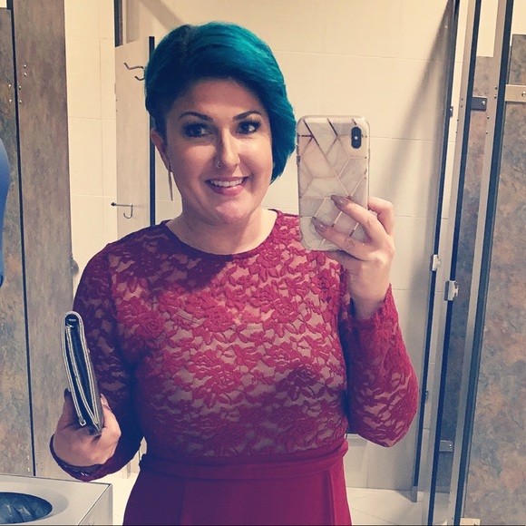 Profile Picture of Ashley Pastorek (@apastorek) on Poshmark