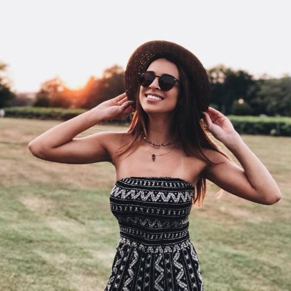 Jordyn Fisher - Poshmark Profile Picture of Jordyn Fisher (@jordynnf97) on Poshmark