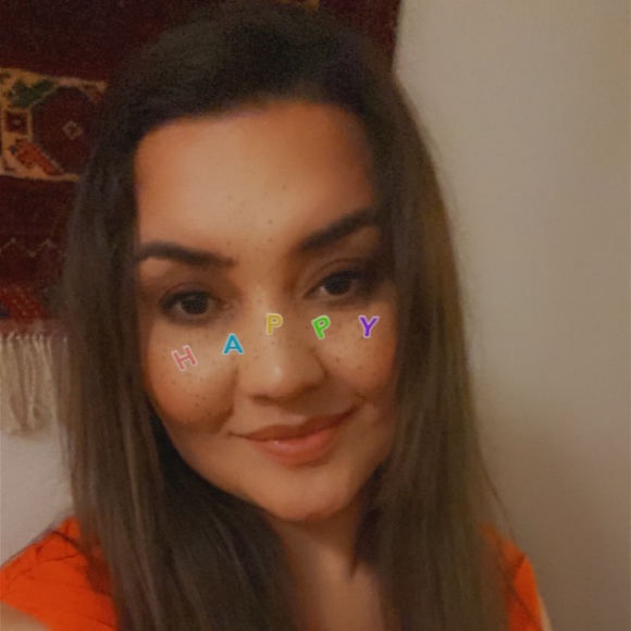 Profile Picture of Hafiza Haidari (@iamhafiza) on Poshmark