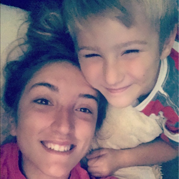 Samantha Sansoucie - Poshmark Profile Picture of Samantha Sansoucie (@samsansoucie_) on Poshmark