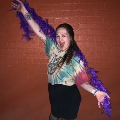 Profile Picture of Laura Carney (@lojo0508) on Twitter