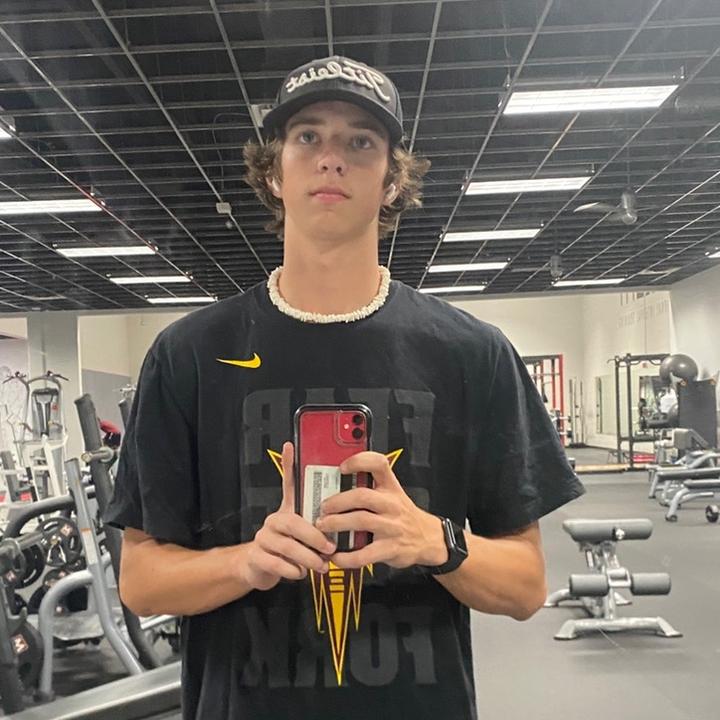 Profile Picture of Robert Foster (@robert.fosterr) on Tiktok