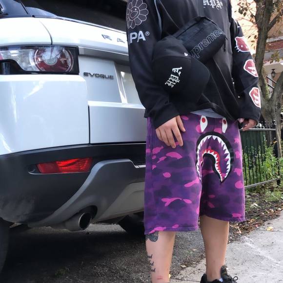 Profile Picture of Benjamin Chong (@chonglean) on Poshmark