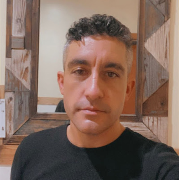Profile Picture of David Kingham (@dask82015) on Poshmark