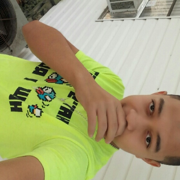 Profile Picture of Luis Moreno (@luism44) on Poshmark