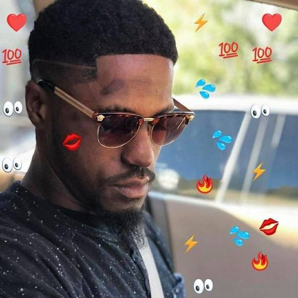Profile Picture of Tony Cobb (@toochiea) on Poshmark