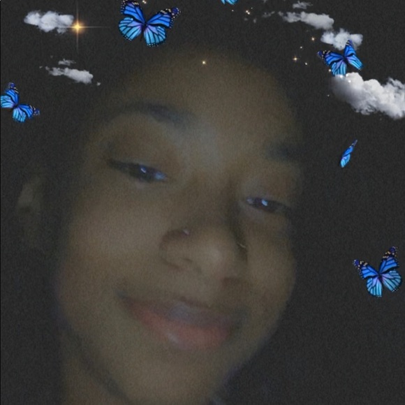Profile Picture of Brianna Cooper (@brismile06) on Poshmark