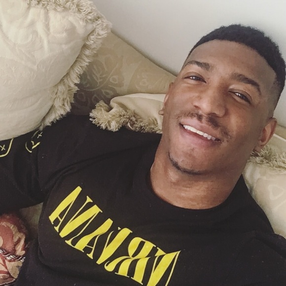 Profile Picture of Jeremy Hood (@jlhoodlum) on Poshmark